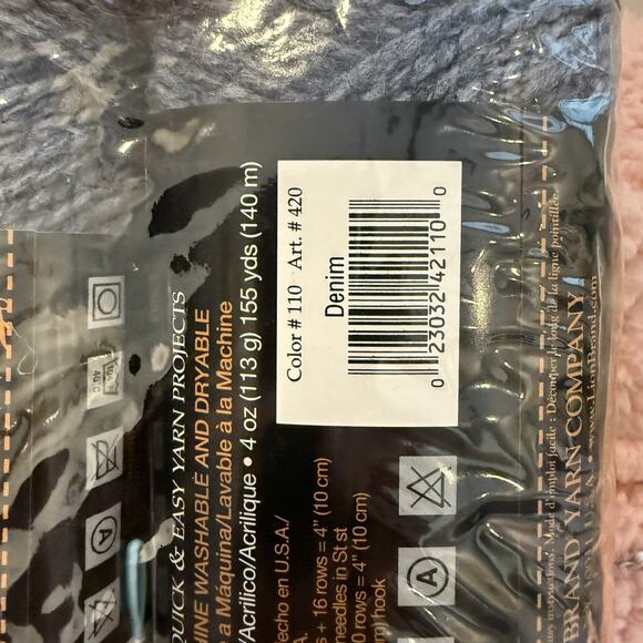 LION BRAND LEARN To KNIT KIT INCLUDES YARN & NEEDLES DENIM COLOR - Picture 4 of 8